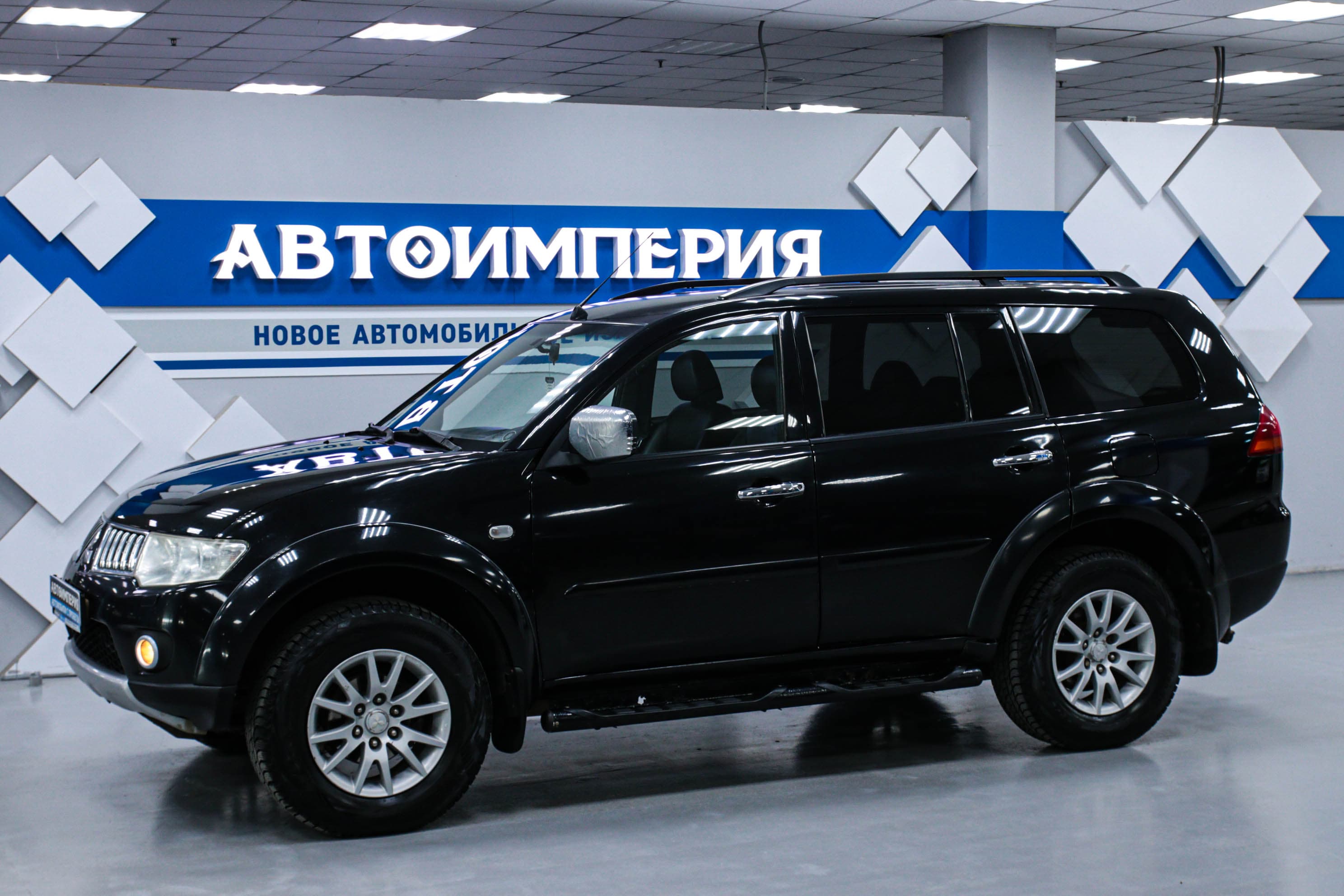 Mitsubishi Pajero Sport 0